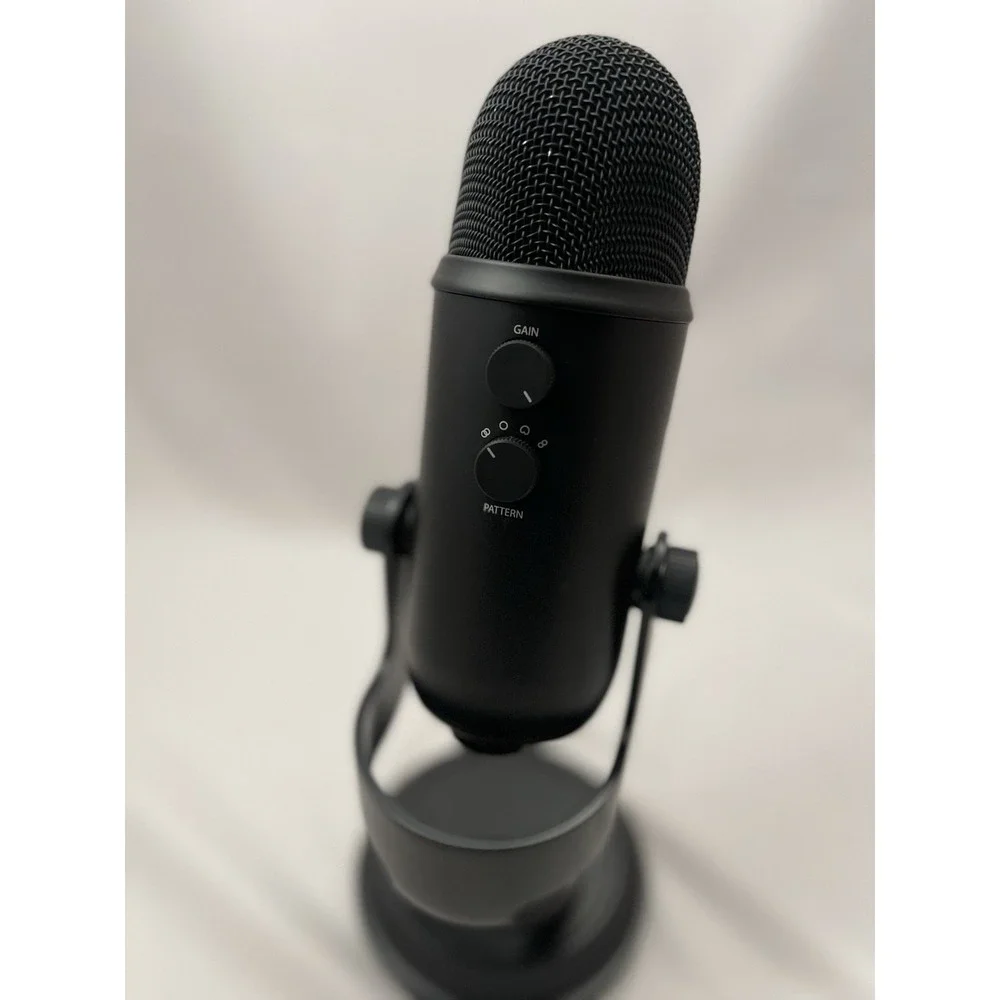 Blue Yeti Sport Microphone - Mic & Desk Stand Professional Condenser Mic Black